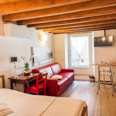 Ai Musei ベッド・アンド・ブレックファスト ブレシア